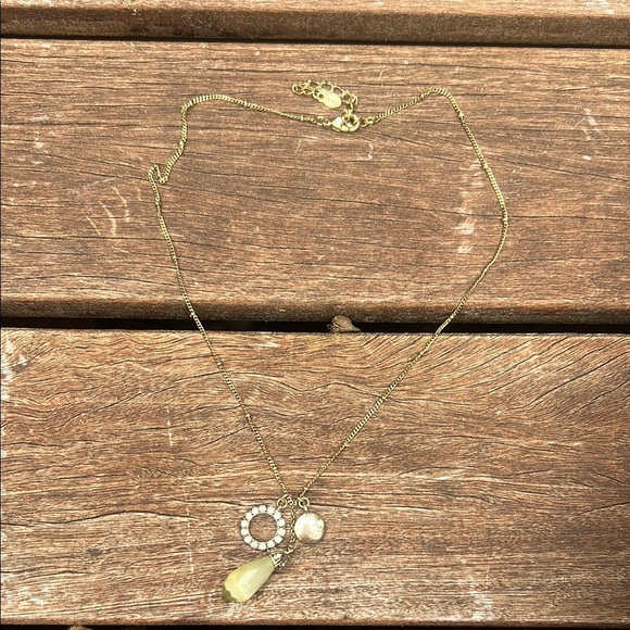 Vintage Monet Gold and Green Necklace with Rhinestones and Elegant Design - Picture 8 of 9